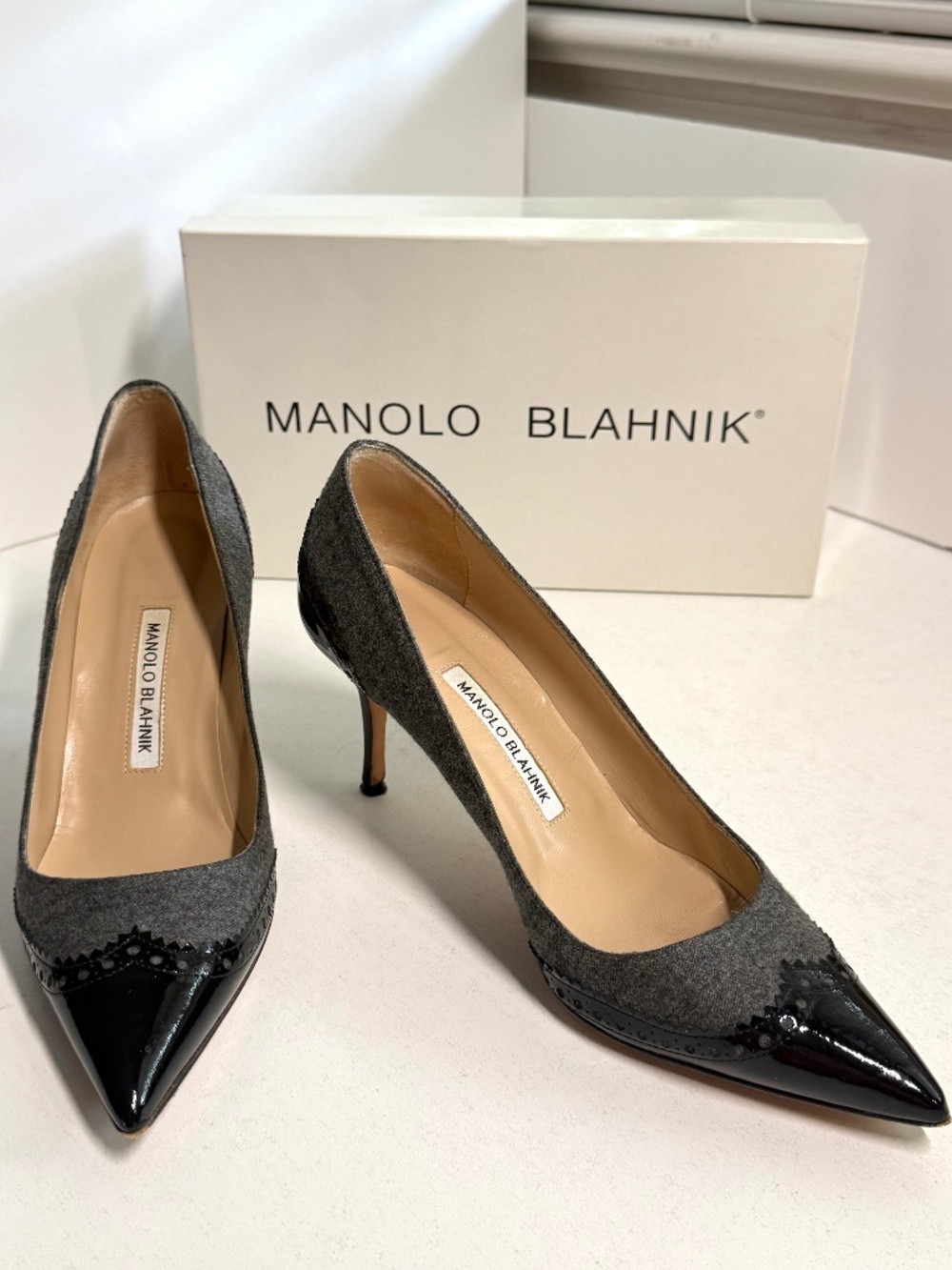 Manolo Blahnik Grey Flannel and Black Patent Leather Spectator Pumps Size 8.5